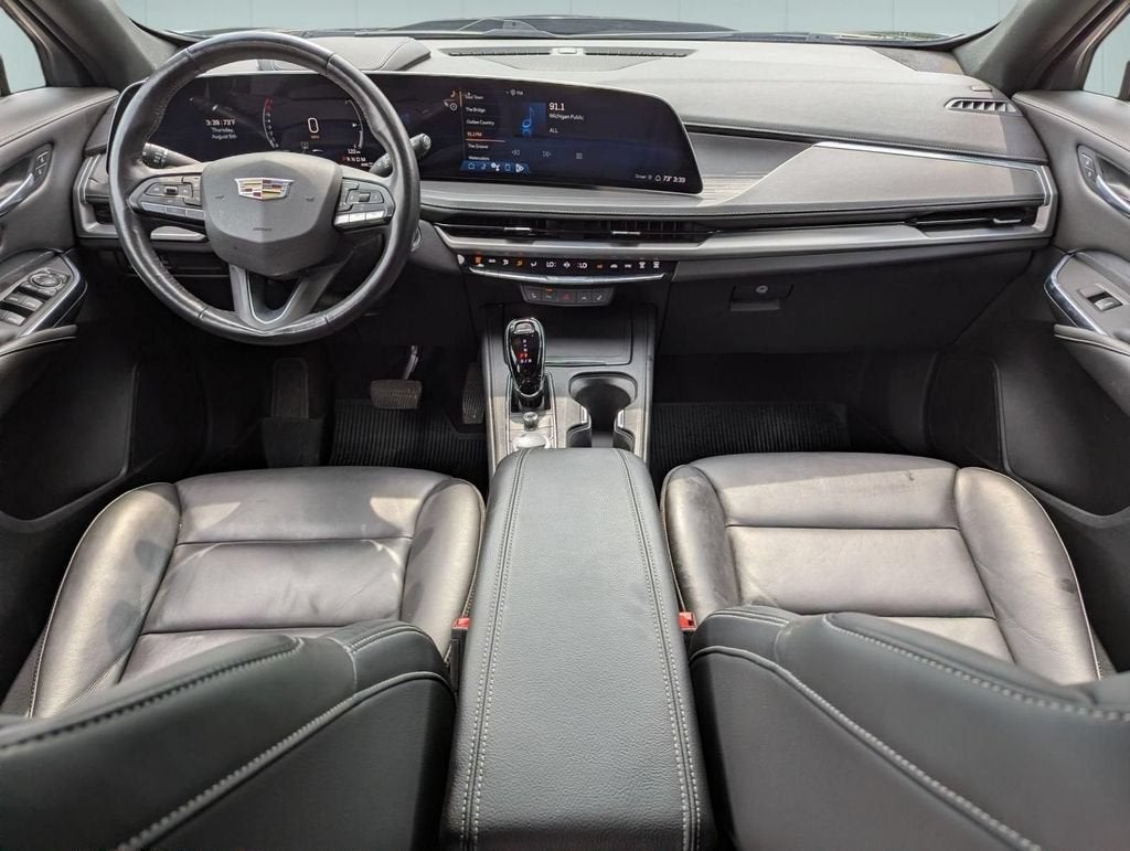 2024 Cadillac XT4 Premium Luxury