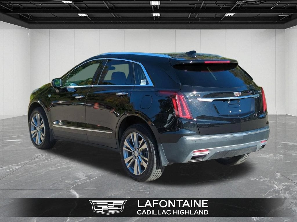 2023 Cadillac XT5 FWD Premium Luxury