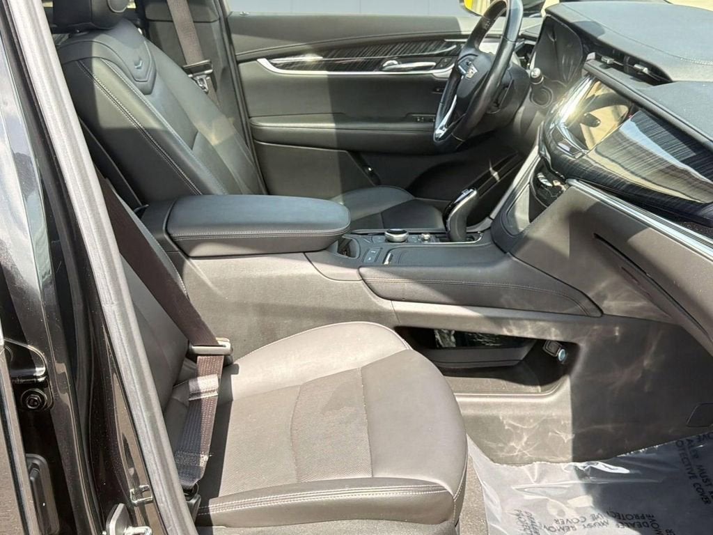 2023 Cadillac XT6 Premium Luxury