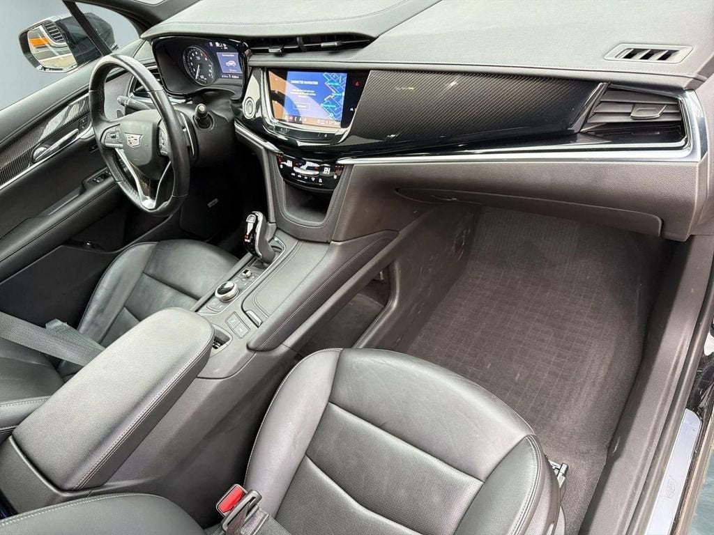 2022 Cadillac XT6 Sport