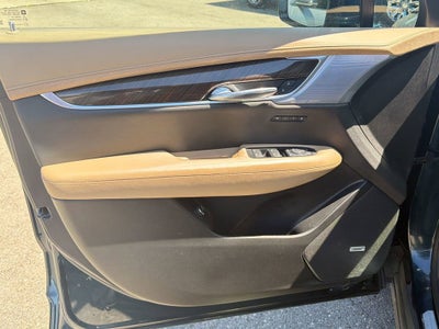 2025 Cadillac XT6 Sport