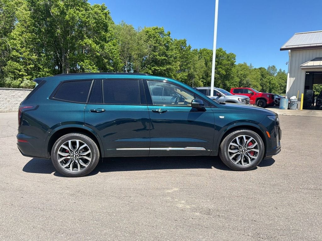 2025 Cadillac XT6 Sport