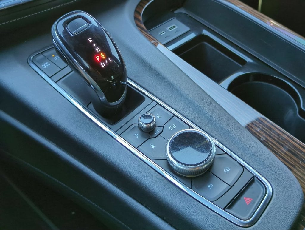 2023 Cadillac Escalade 4WD Premium Luxury