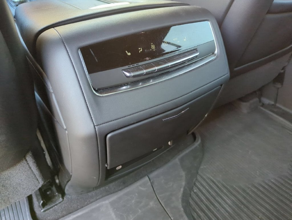 2023 Cadillac Escalade 4WD Premium Luxury