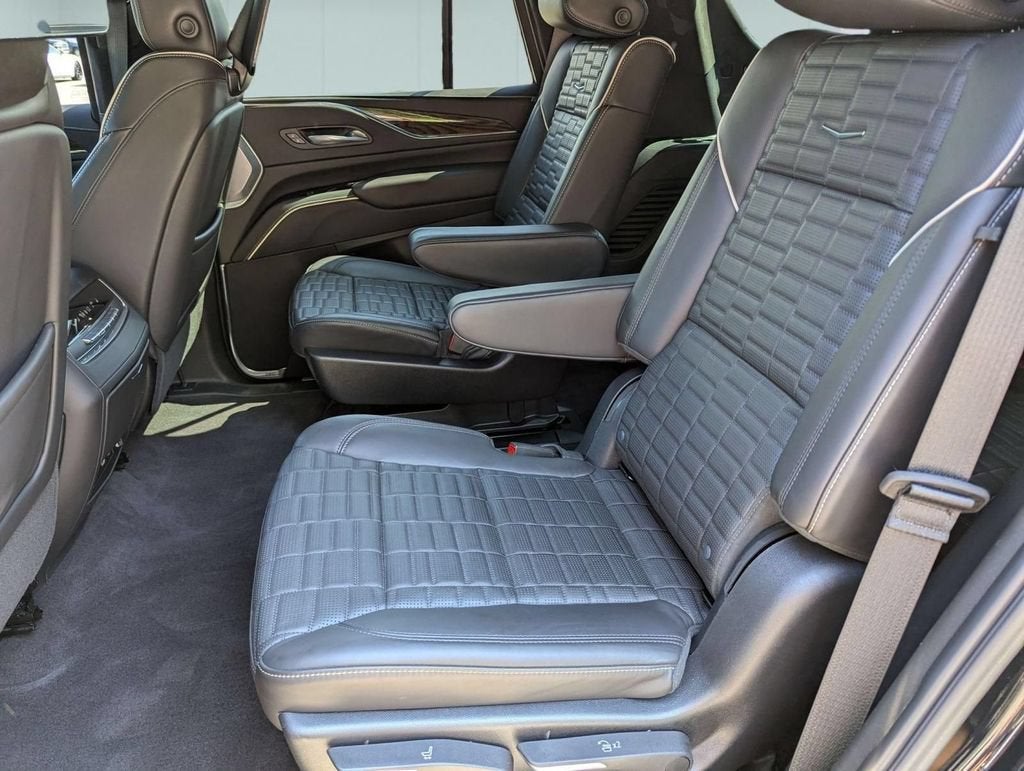 2023 Cadillac Escalade Sport Platinum