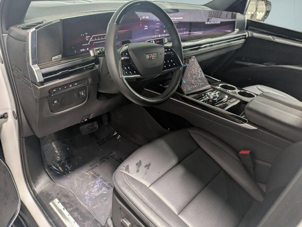 2025 Cadillac Escalade Luxury