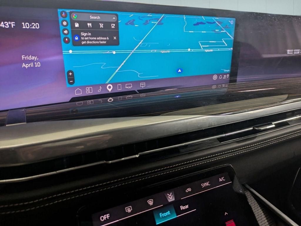 2025 Cadillac Escalade Luxury