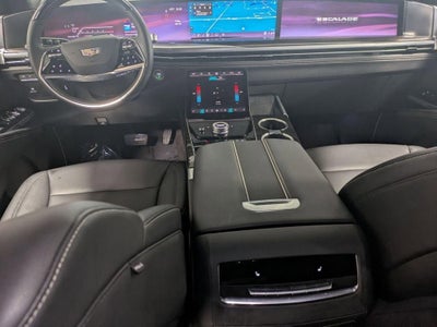 2025 Cadillac Escalade Luxury