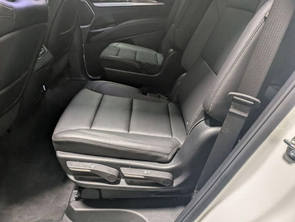 2025 Cadillac Escalade Luxury