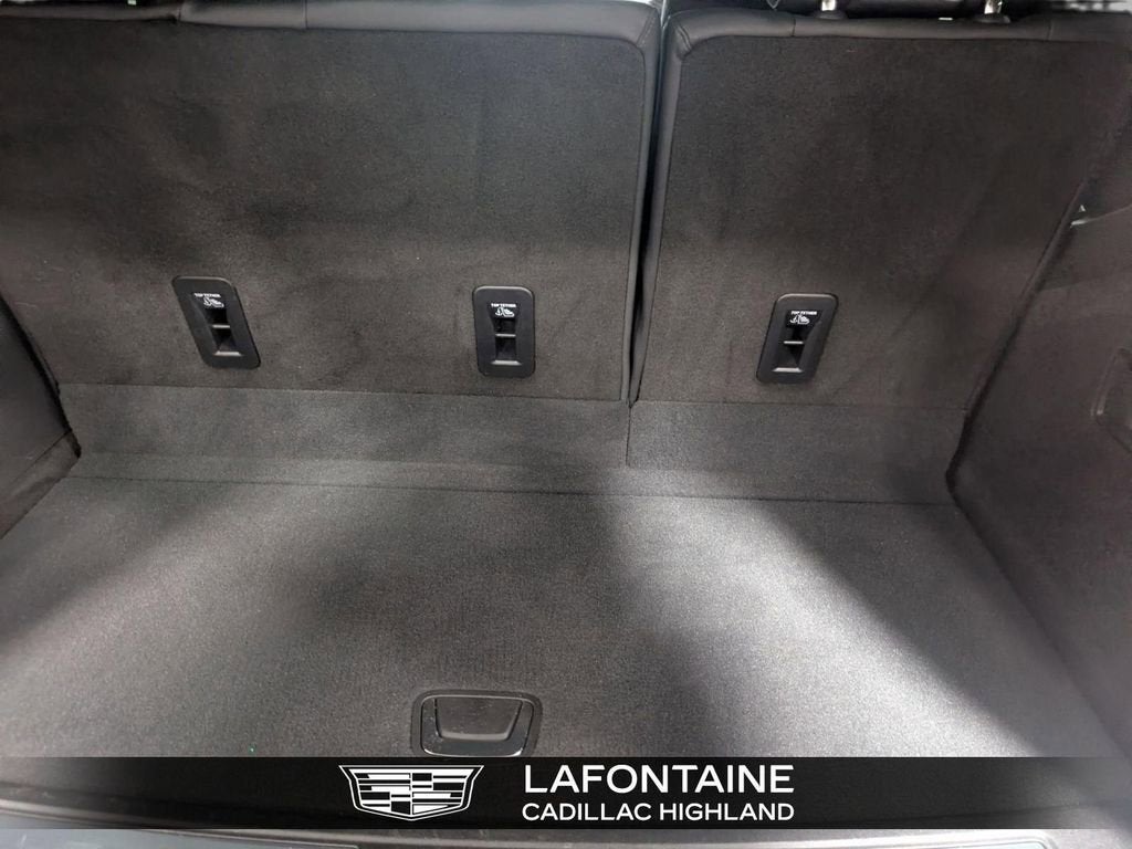 2025 Cadillac Escalade Luxury