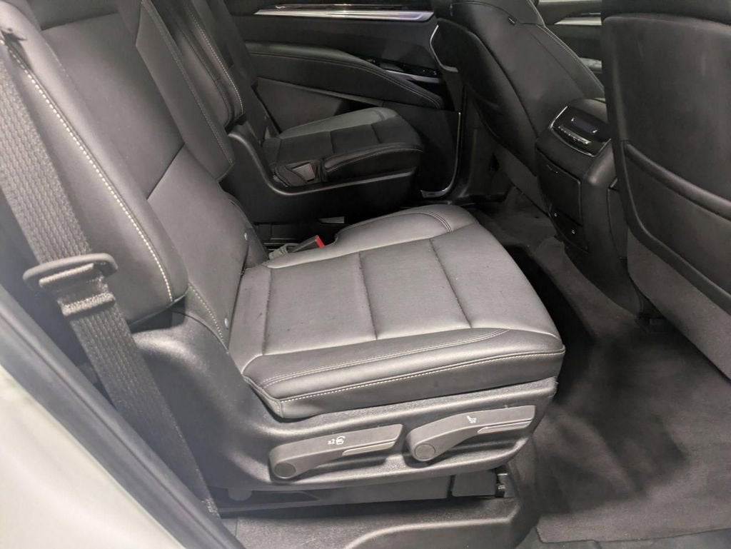 2025 Cadillac Escalade Luxury