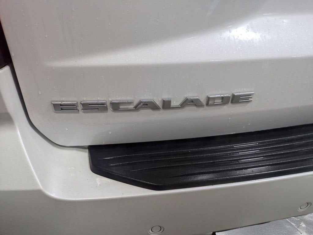 2025 Cadillac Escalade Luxury