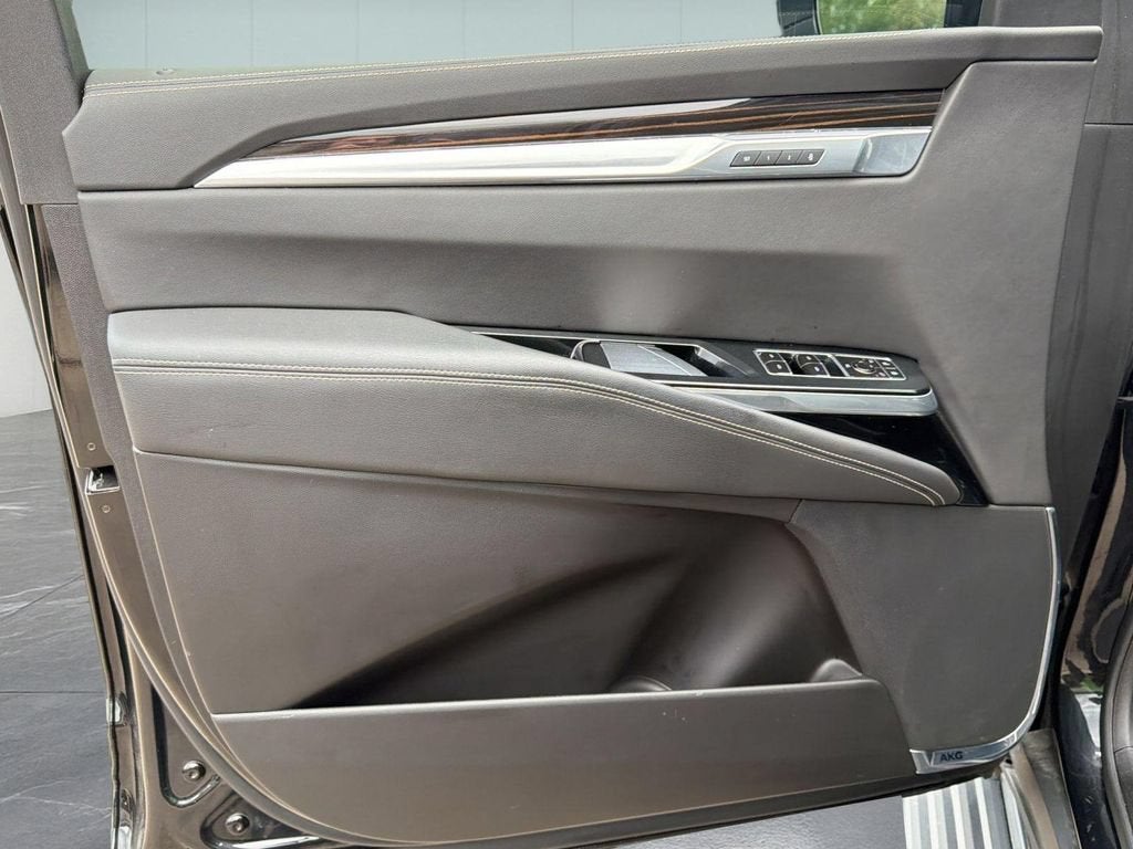 2025 Cadillac Escalade Premium Luxury