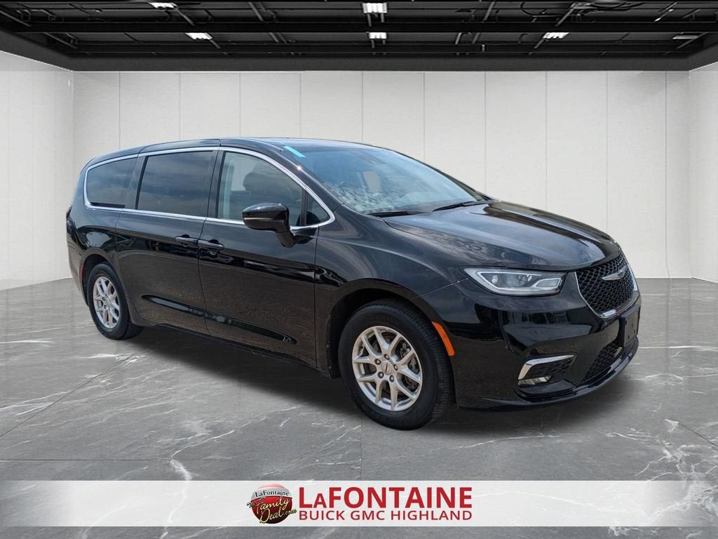 2024 Chrysler Pacifica Touring L