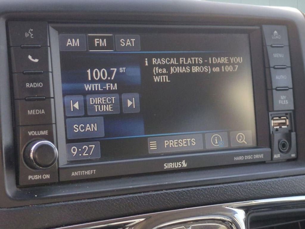 2014 Chrysler Town & Country Touring