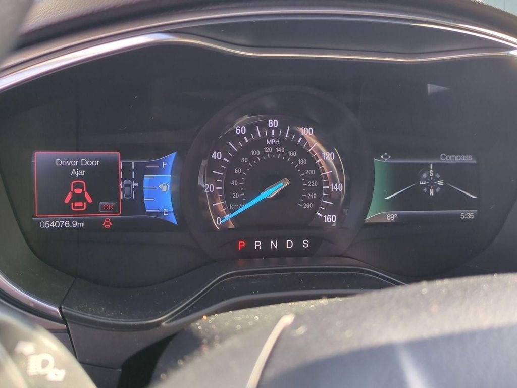 2020 Ford Fusion SE