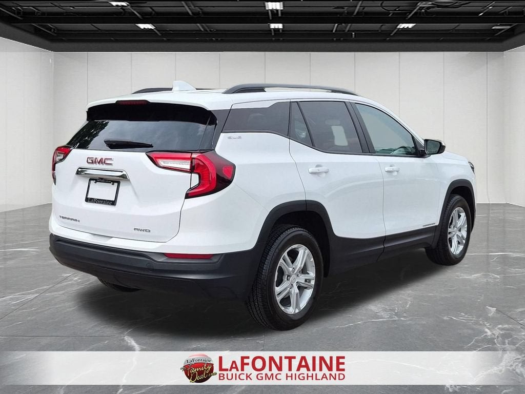 2023 GMC Terrain SLE