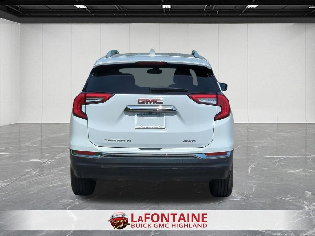 2023 GMC Terrain SLT
