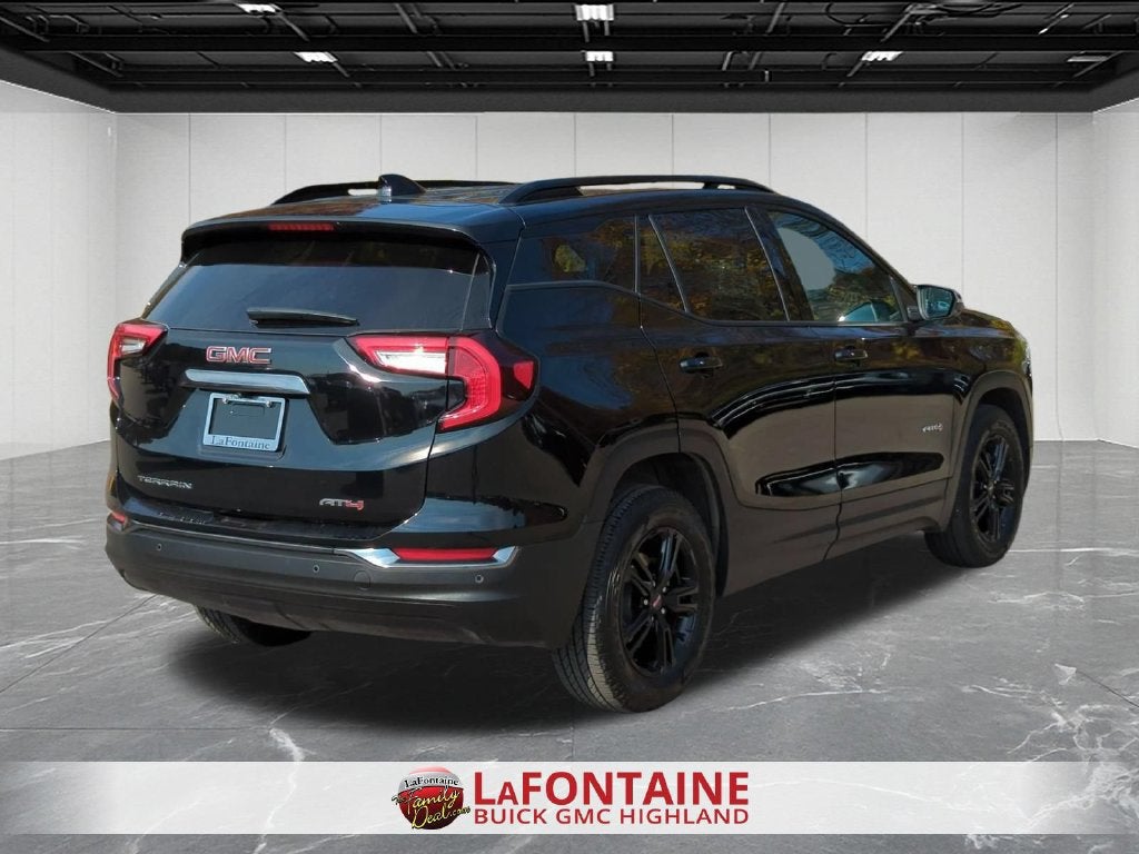 2024 GMC Terrain AT4