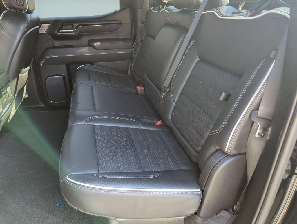 2023 GMC Sierra 1500 AT4X