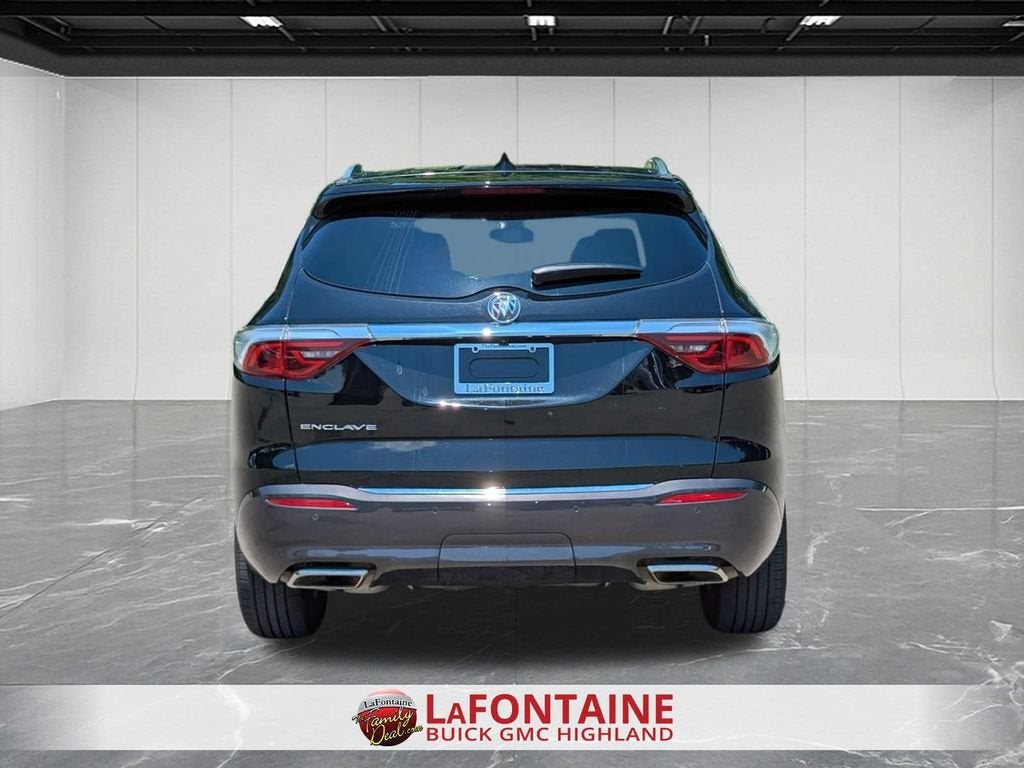 2023 Buick Enclave Essence