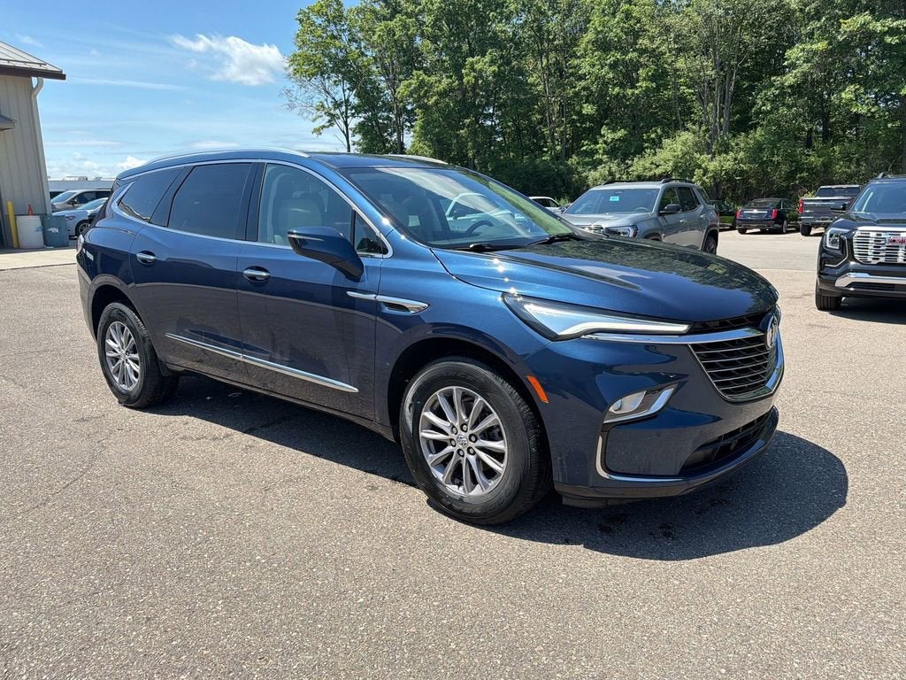 2024 Buick Enclave Essence