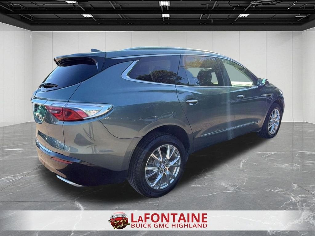 2023 Buick Enclave Essence