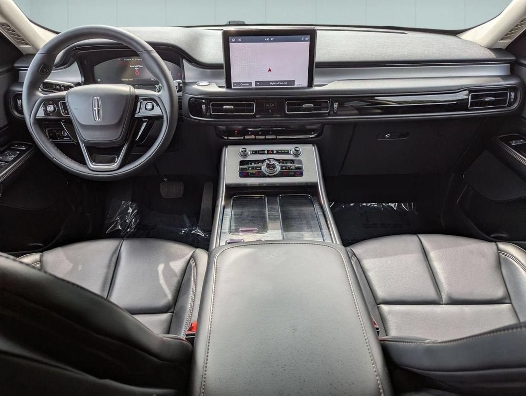 2023 Lincoln Aviator Standard