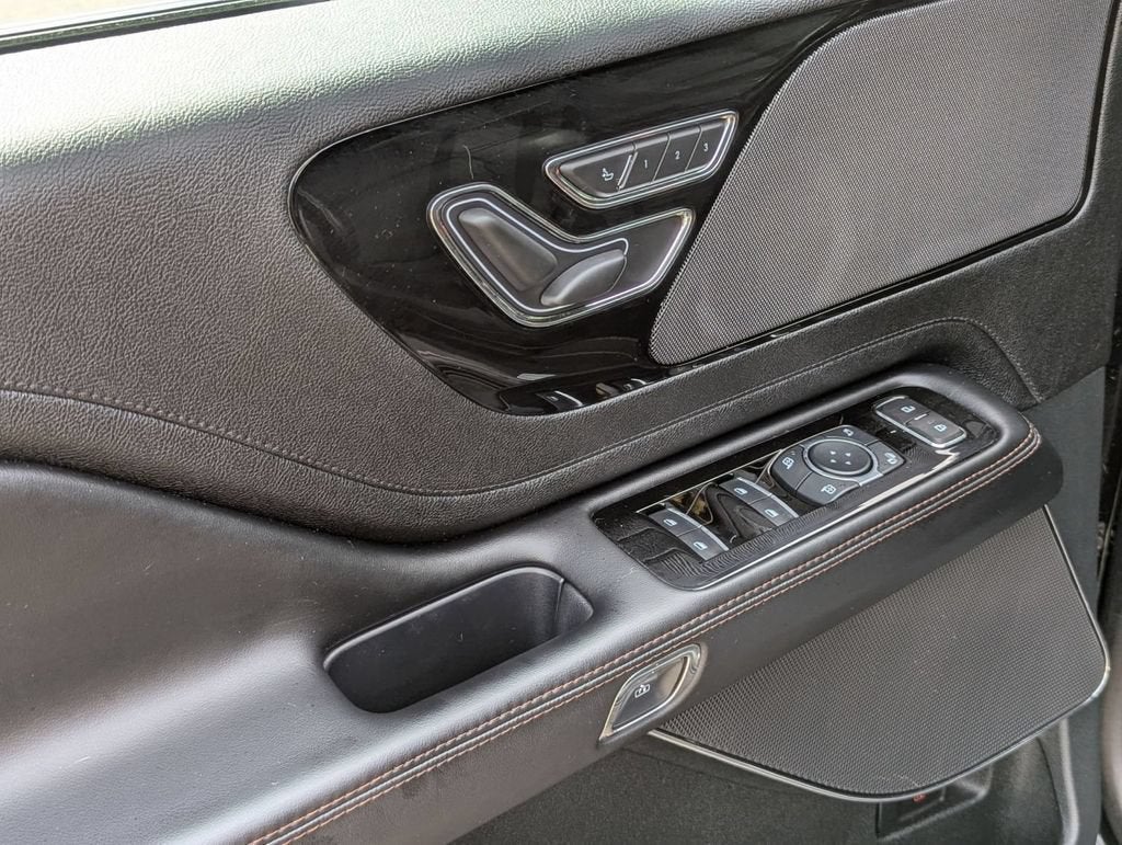 2023 Lincoln Aviator Standard