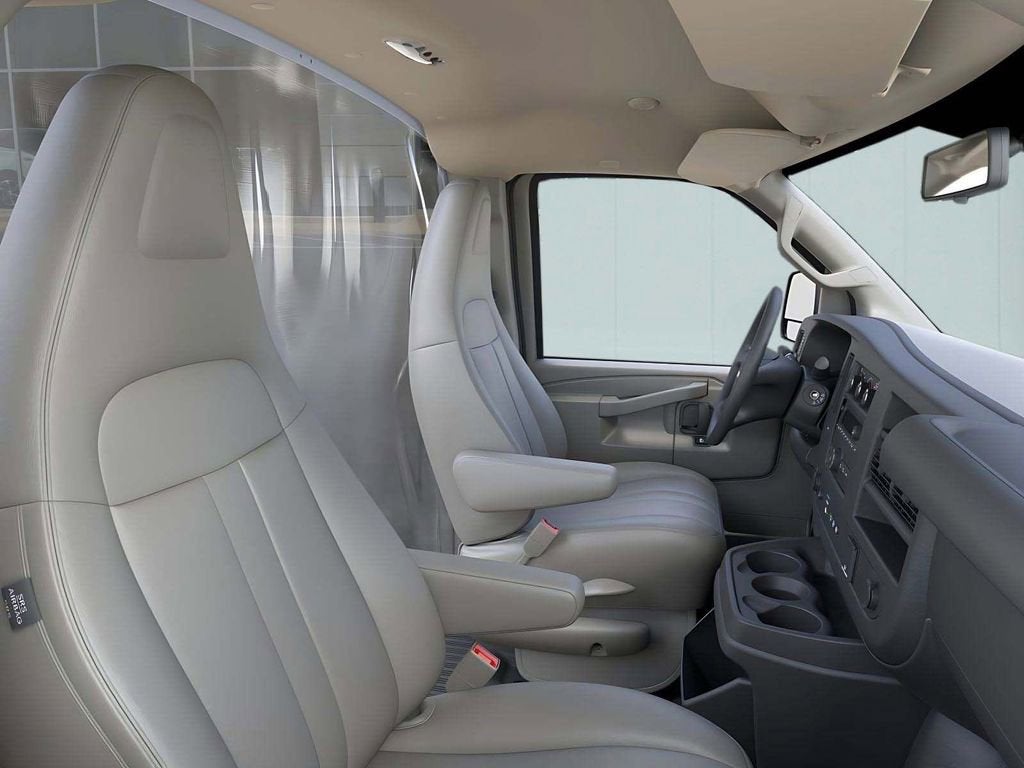 2025 GMC Savana Cutaway 3500 1WT