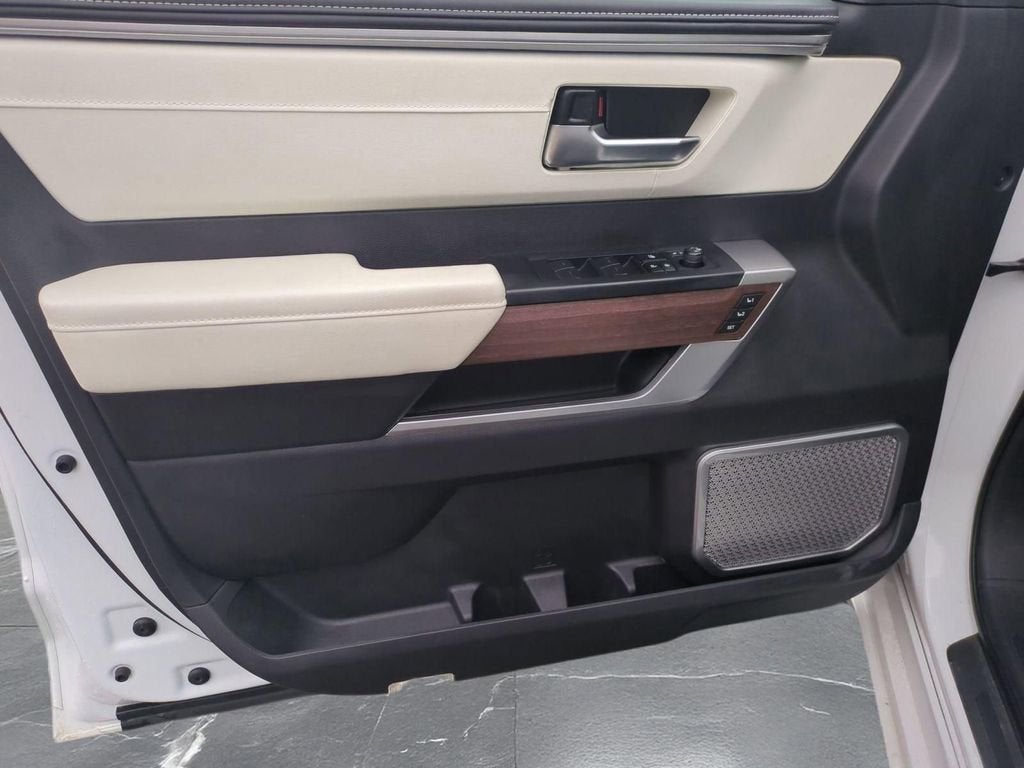 2024 Toyota Sequoia Capstone