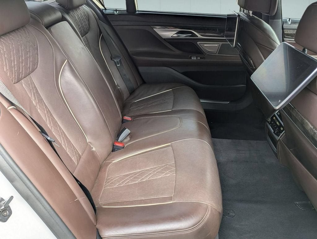 2019 BMW 750i xDrive