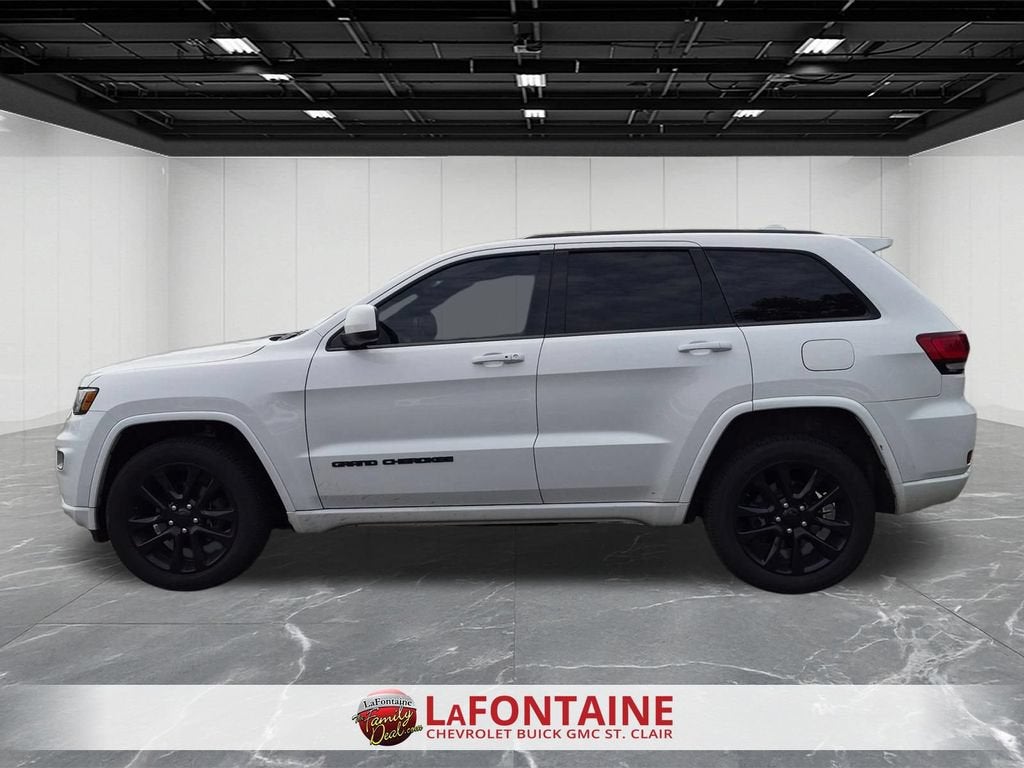 Used 2020 Jeep Grand Cherokee Altitude with VIN 1C4RJFAG7LC361814 for sale in China Township, MI