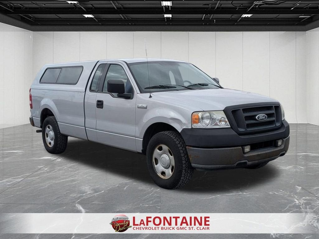 Used 2005 Ford F-150 XL with VIN 1FTRF12215NA56243 for sale in China Township, MI