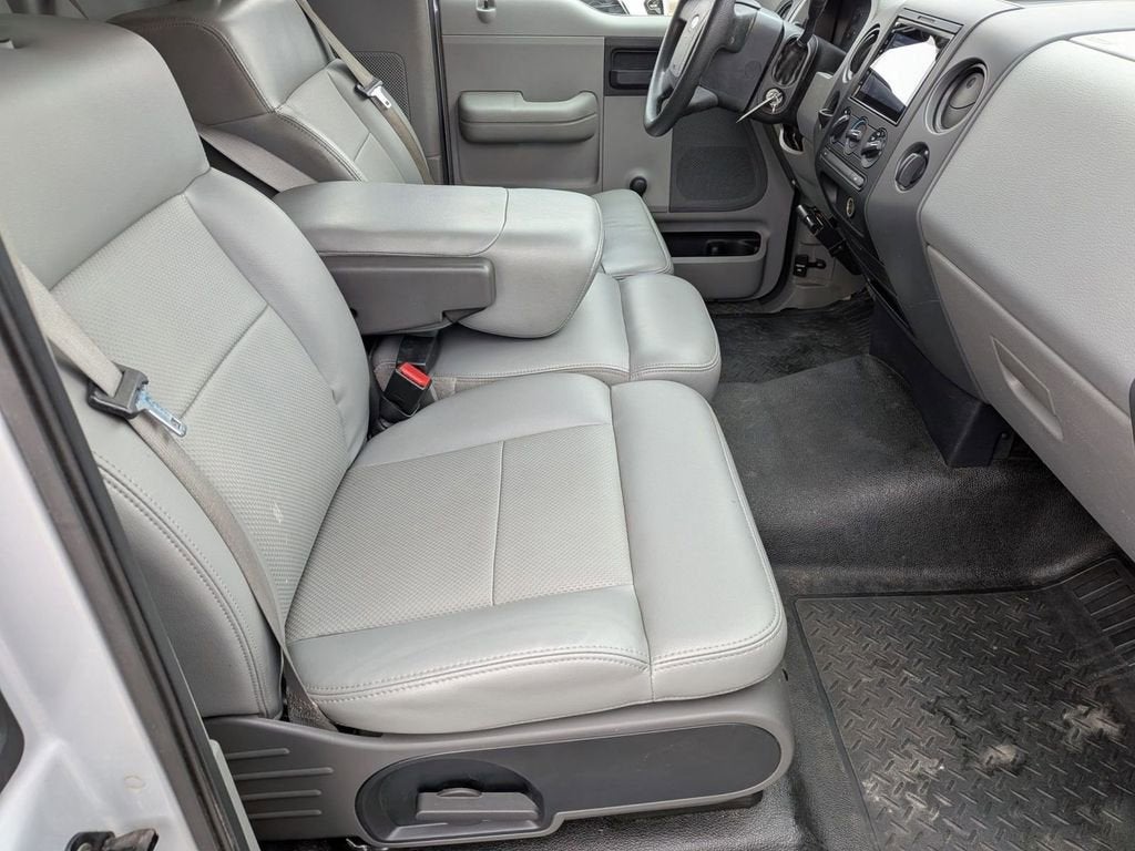 2005 Ford F-150 XL