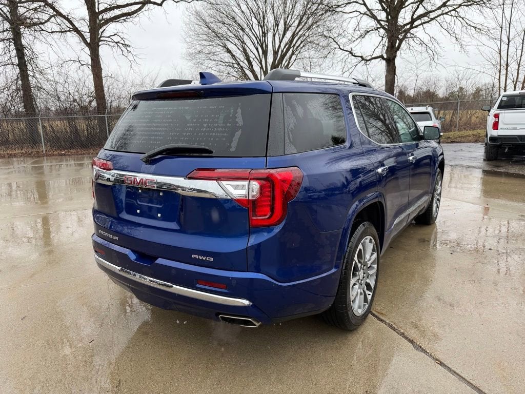 2023 GMC Acadia Denali