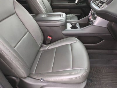 2022 GMC Yukon XL SLE