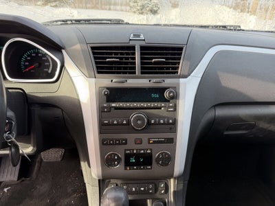 2010 Chevrolet Traverse LT w/2LT
