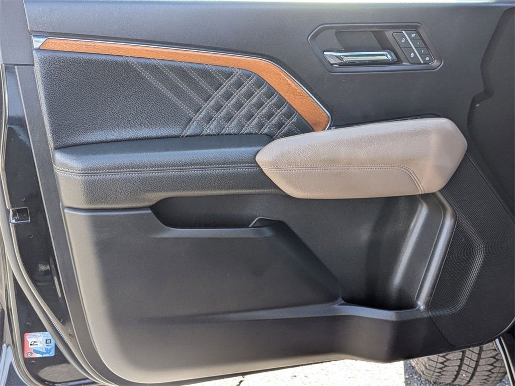 2023 GMC Canyon Denali