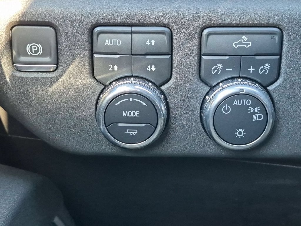 2025 GMC Sierra 1500 SLE