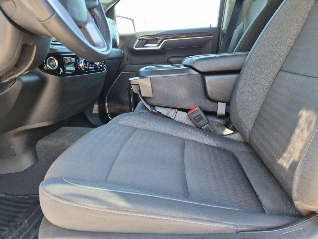 2025 GMC Sierra 1500 SLE
