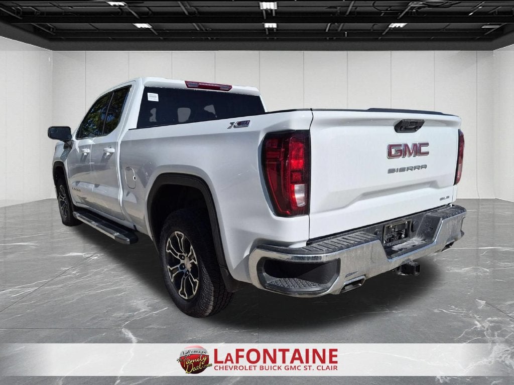 2025 GMC Sierra 1500 SLE