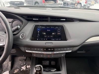 2022 Cadillac XT4 Premium Luxury