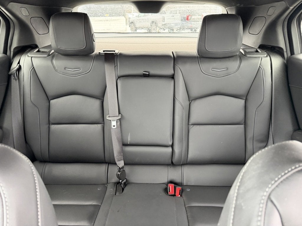 2022 Cadillac XT4 Premium Luxury