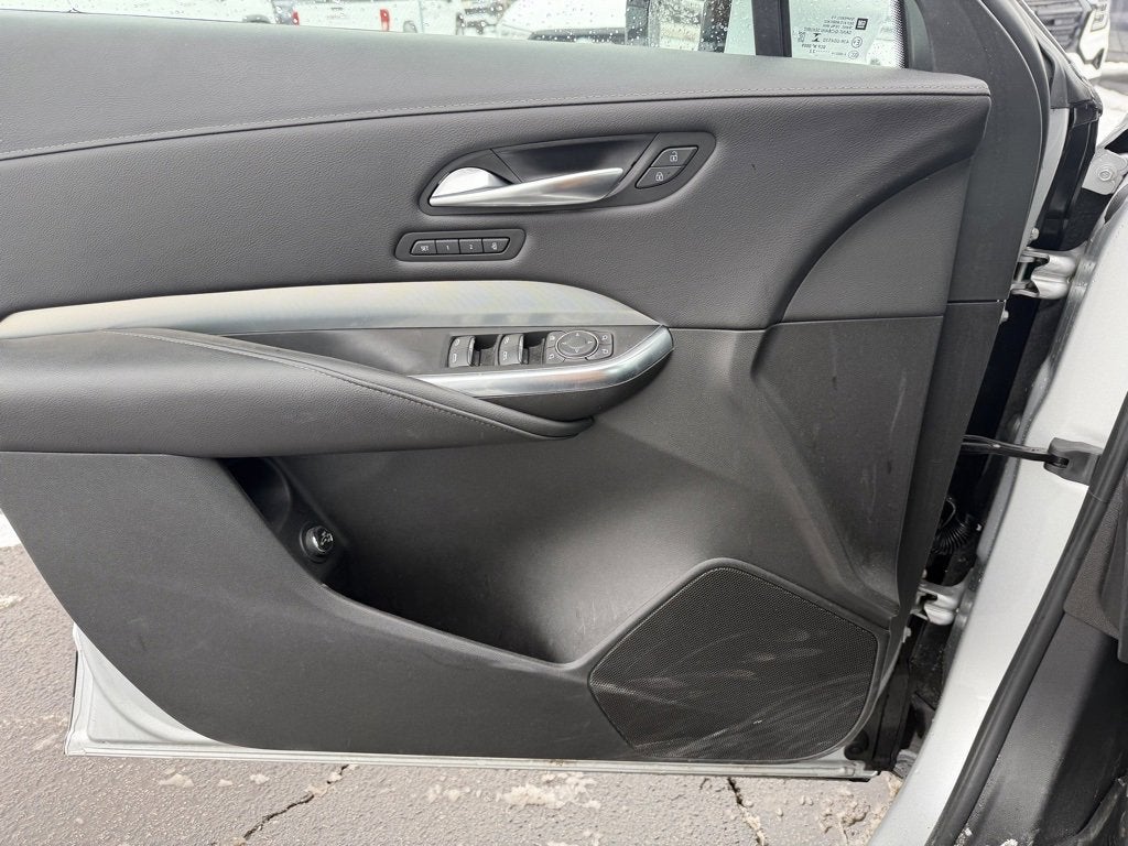 2022 Cadillac XT4 Premium Luxury