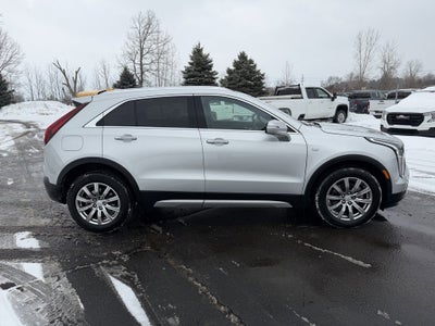 2022 Cadillac XT4 Premium Luxury