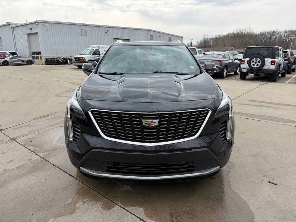 2023 Cadillac XT4 Premium Luxury