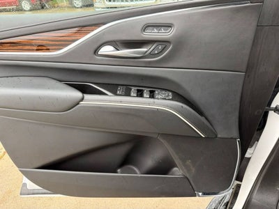 2022 Cadillac Escalade Luxury