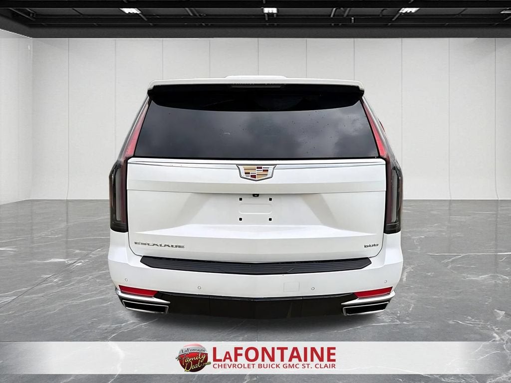 2022 Cadillac Escalade Luxury