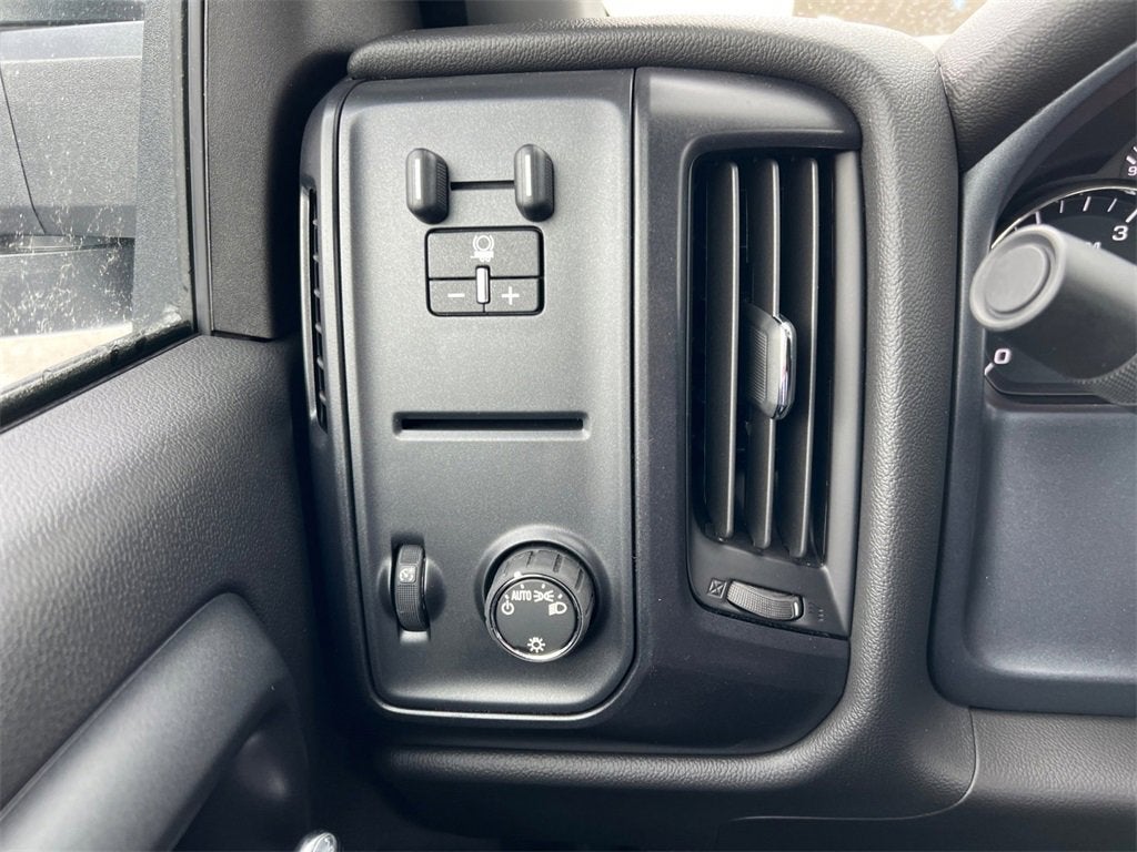 2024 Chevrolet Silverado 6500 HD Work Truck